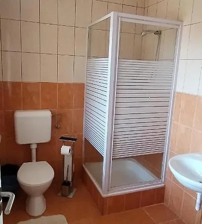 Levendula Apartmanhaz Guest house *