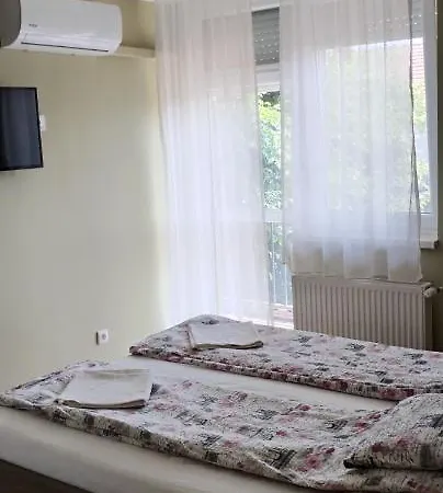 Levendula Apartmanhaz * Hajduszoboszlo