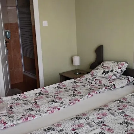 Levendula Apartmanhaz Guest house Hajduszoboszlo