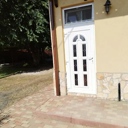 Levendula Apartmanhaz 3*