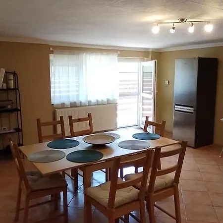 Levendula Apartmanhaz *