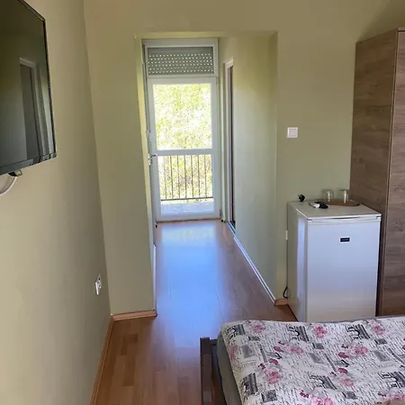 Πανσιόν Levendula Apartmanhaz