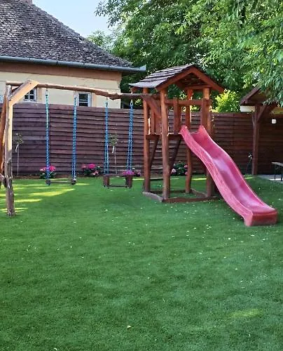 Levendula Apartmanhaz بيت ضيافة Hajdúszoboszló